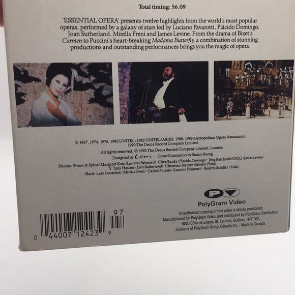 Essential Opera VHS Video with Booklet Musicals Broadway Performing Arts Vintage - Picture 5 of 9